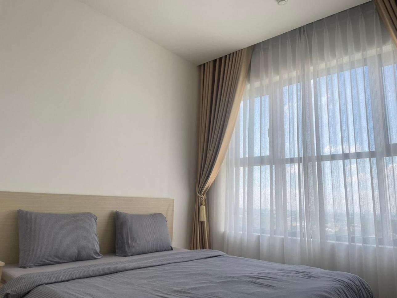 Compass One Building - Luxury Apartments Ap Phu Tho Exteriér fotografie